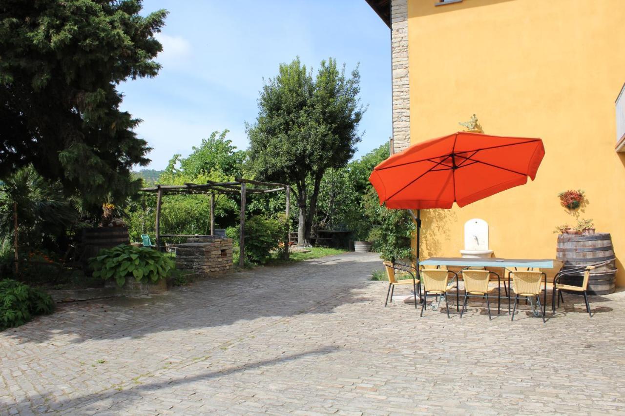 Agriturismo La Rovere Cossano Belbo Kültér fotó